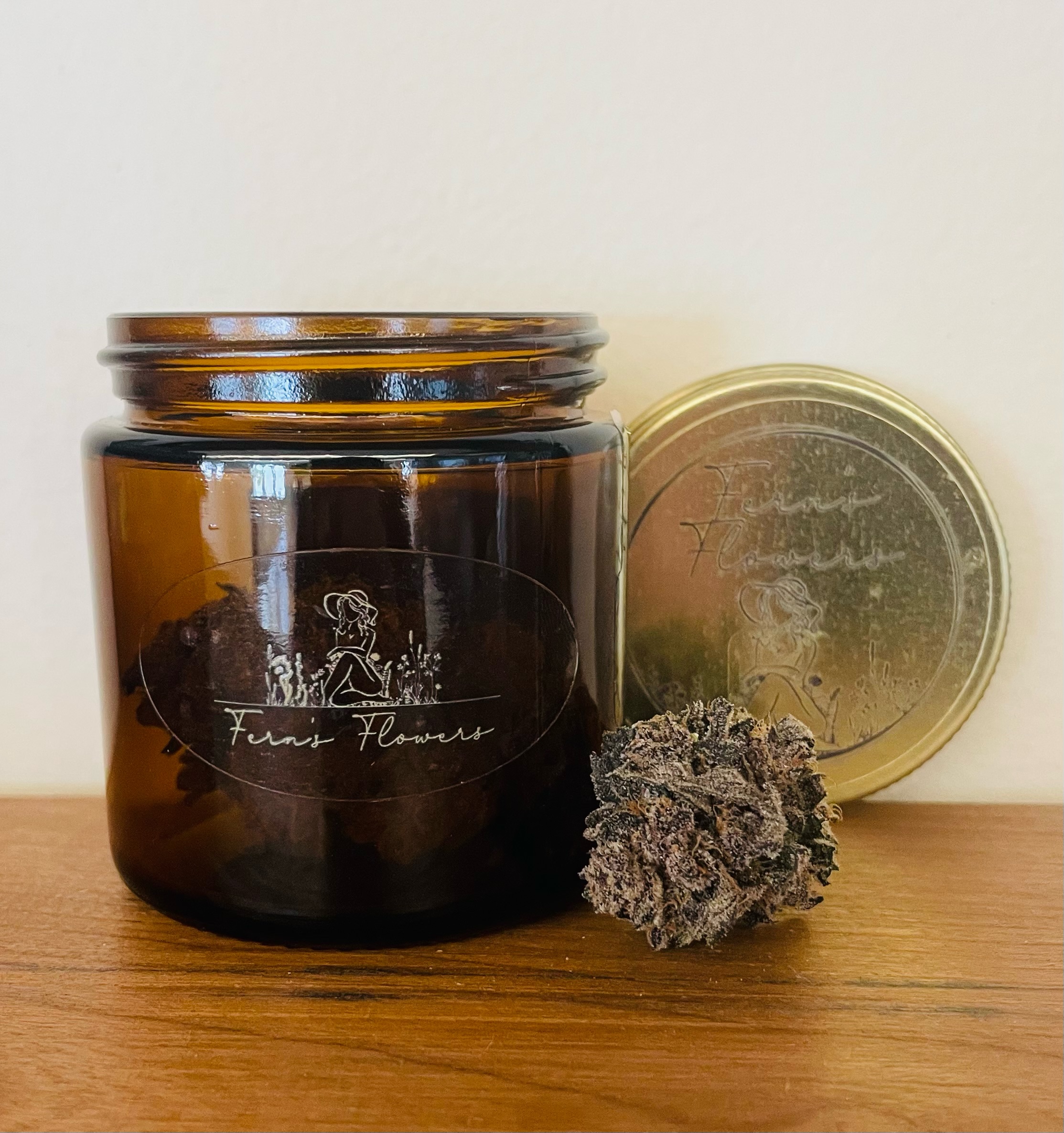 Photograph of product: Fern's Flowers | Super Boof | Flower | 3.5g | 22.59% TH-oui