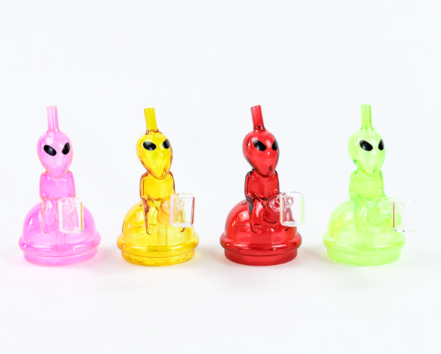 Photograph of product: $20 5.5" SirEEL Modern Alien Rig with Banger