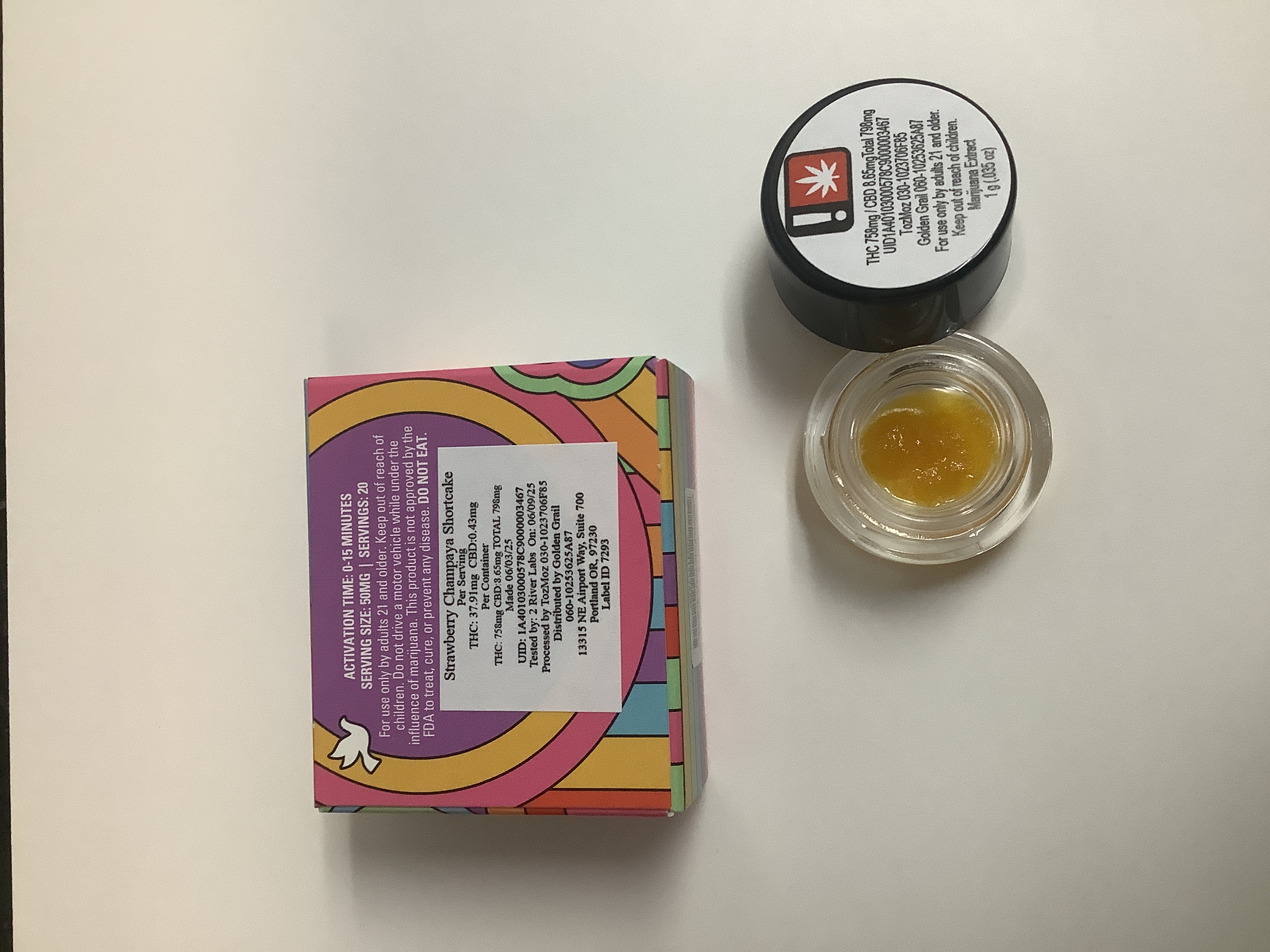 Photograph of product: Private Stash Peace Puck | STRAWBERRY CHAMPAYA SHORTCAKE Cured Resin | 1g