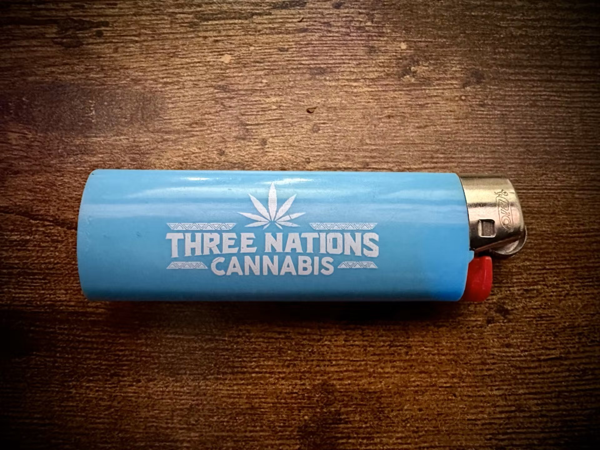 Photograph of product: V | Bic | Lighter | Three Nations Logo