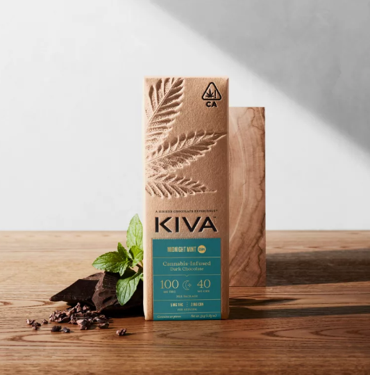 Photograph of product: Kiva 5:2 Midnight Mint Dark Chocolate Bar 100mg 20pk (TH-oui:CBN)