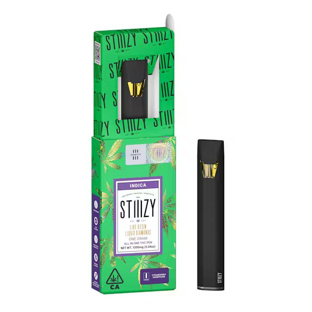 Photograph of product: LIQUID DIAMOND STRAWBERRY SHORTCAKE 1G DISPOSABLE C6