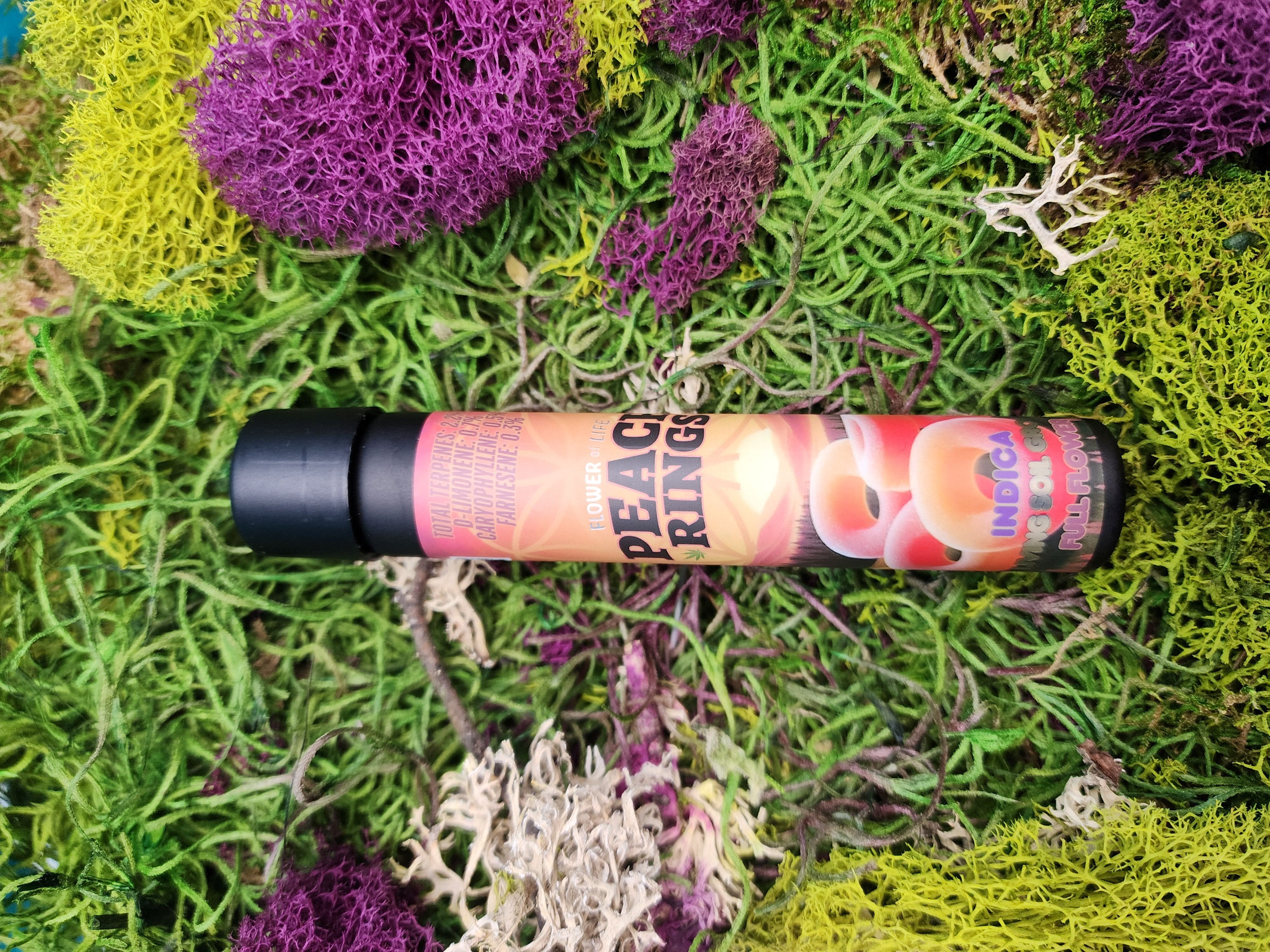 Photograph of product: 1G PEACH RINGS PRE-ROLL