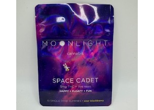 Photograph of product: Moonlight Space Cadet TH-oui + Live Resin Gummies