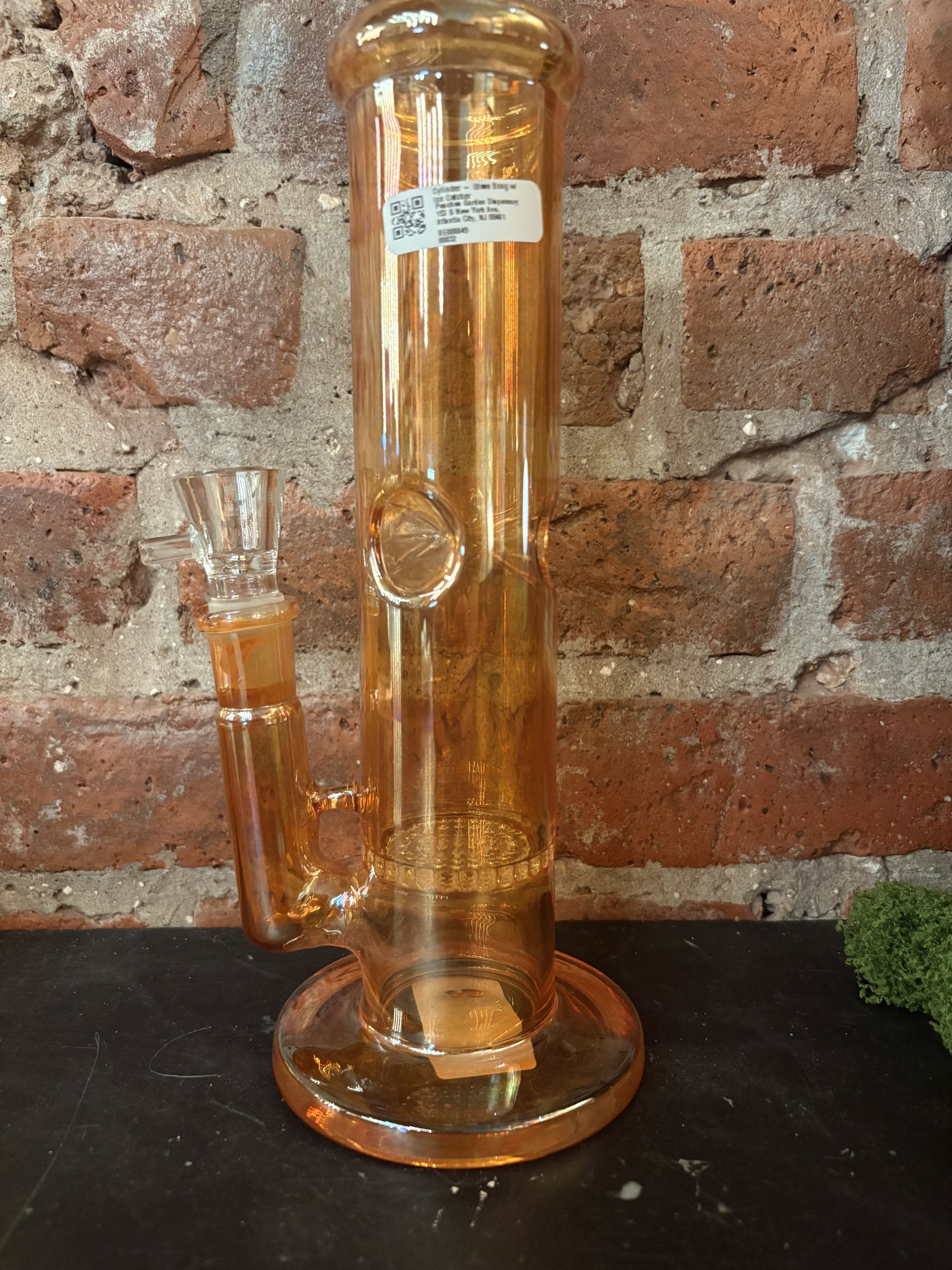 Photograph of product: Cylinder - Glass Bong w/ Ice Catcher