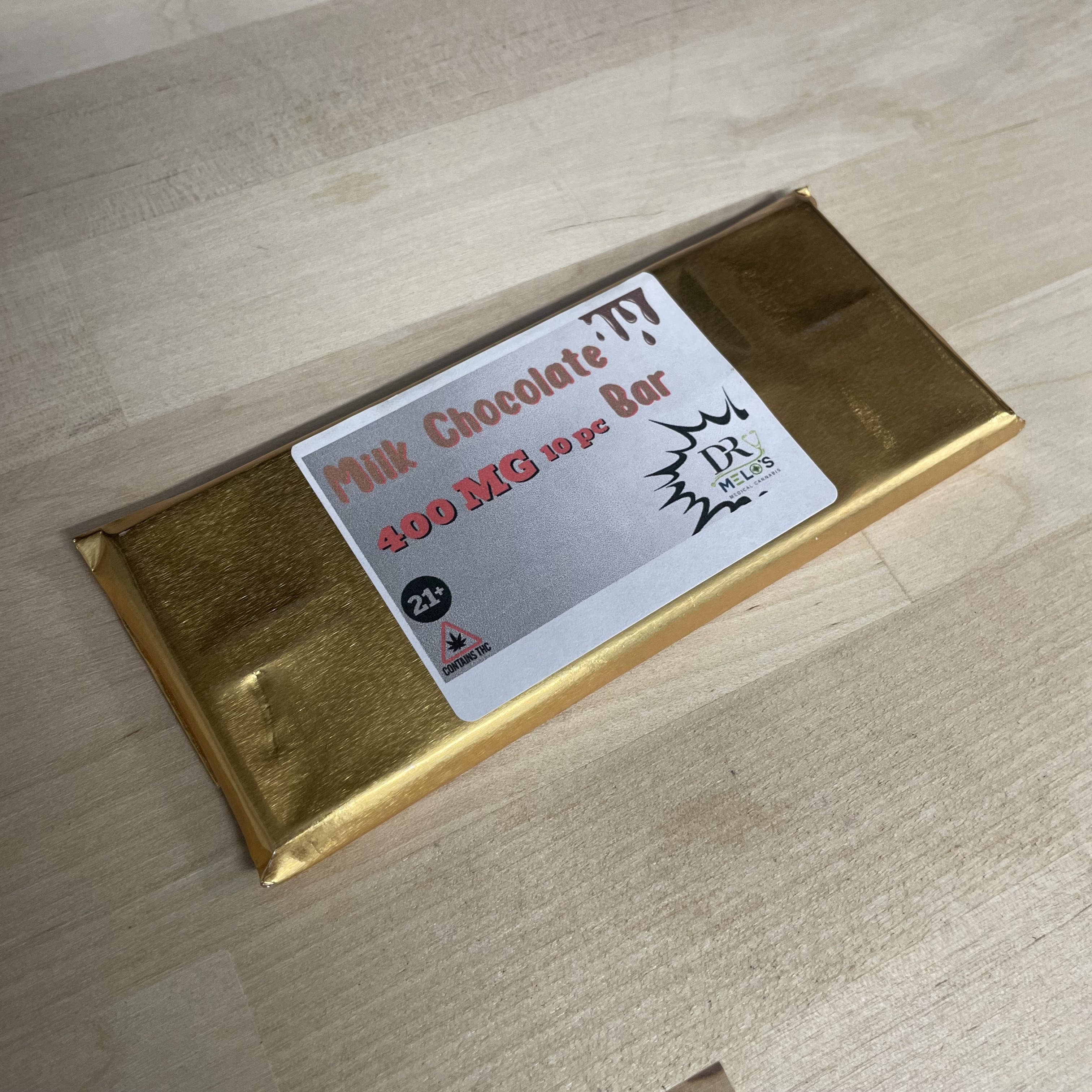 Photograph of product: Milk Chocolate Bar Quad MG Candy Bar