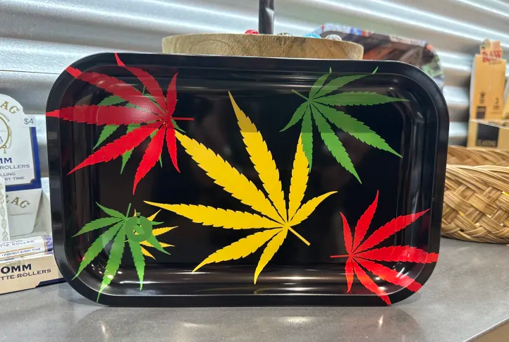 Photograph of product: Lighthouse | Large 10x7 Rolling Tray | Black Rasta Oui'd Leaf