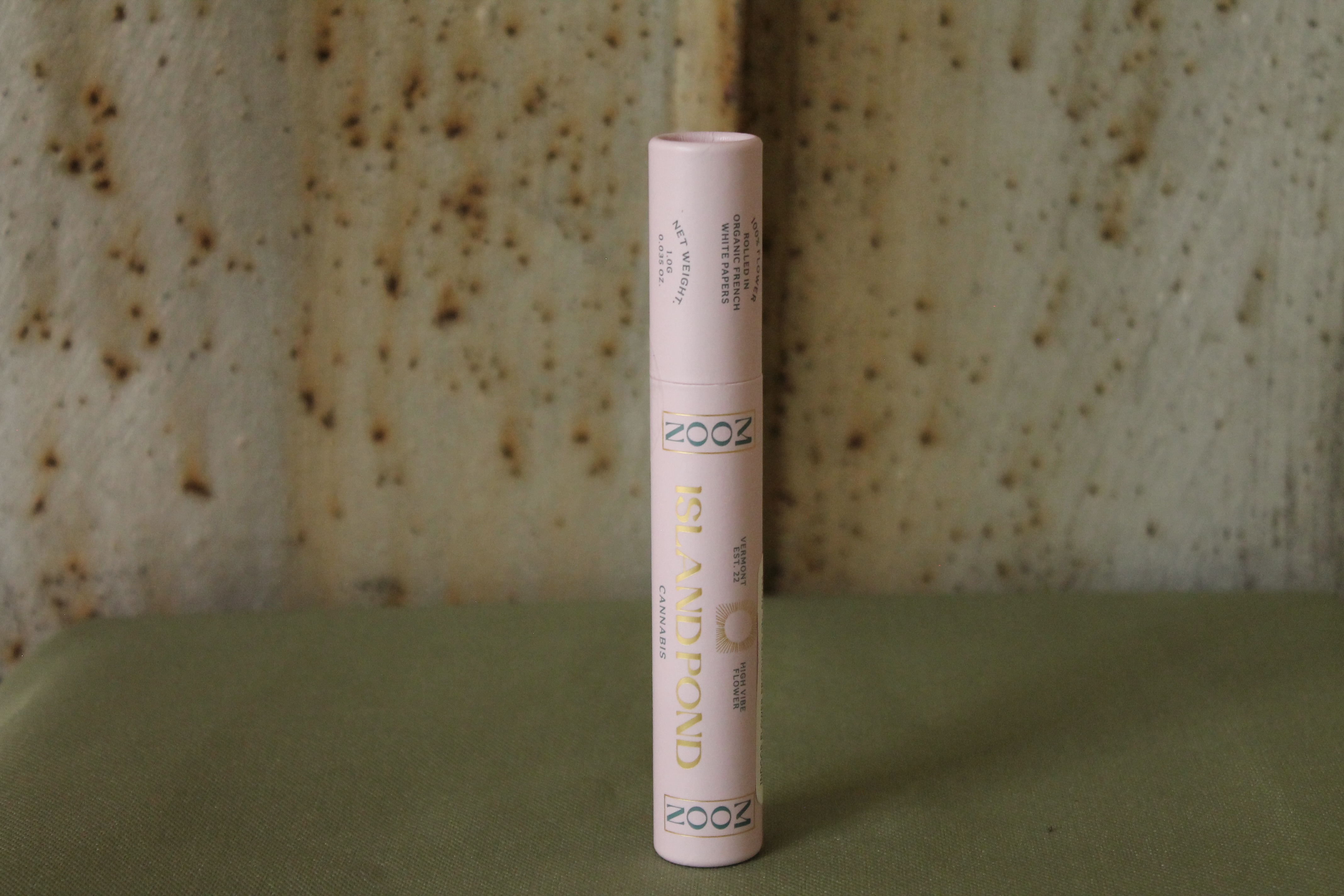 Photograph of product: Island  Pond I Garlic Cookies I Pre-Roll