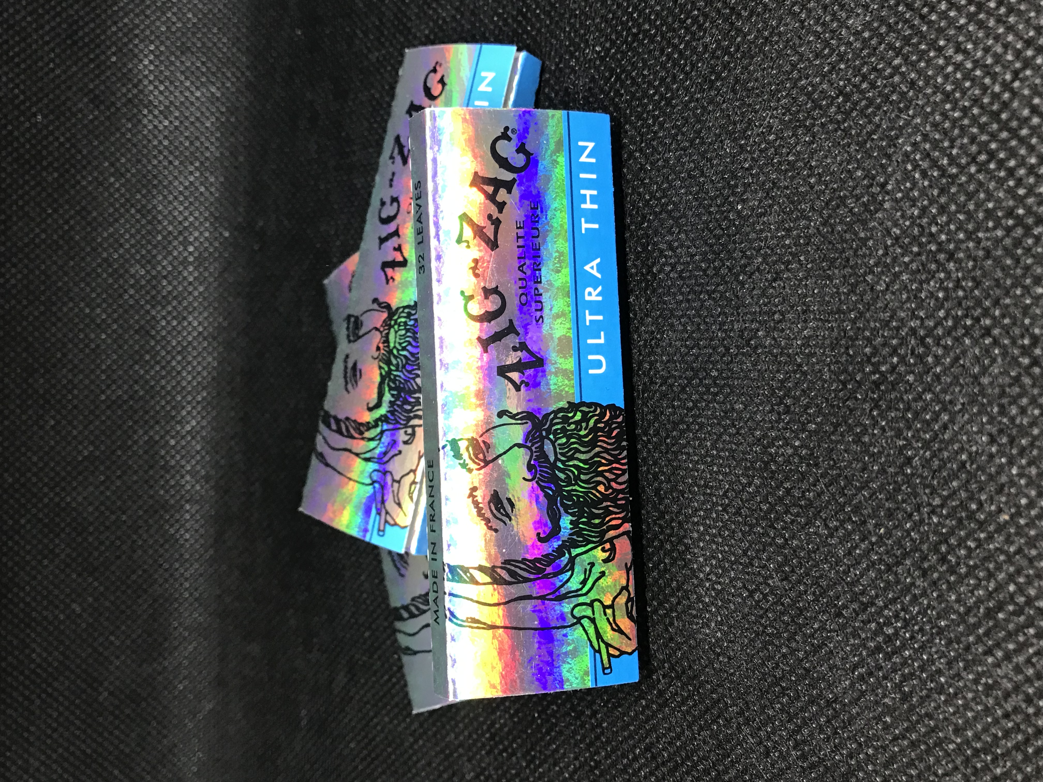 Photograph of product: Zig Zag Ultra Thin Rolling Paper