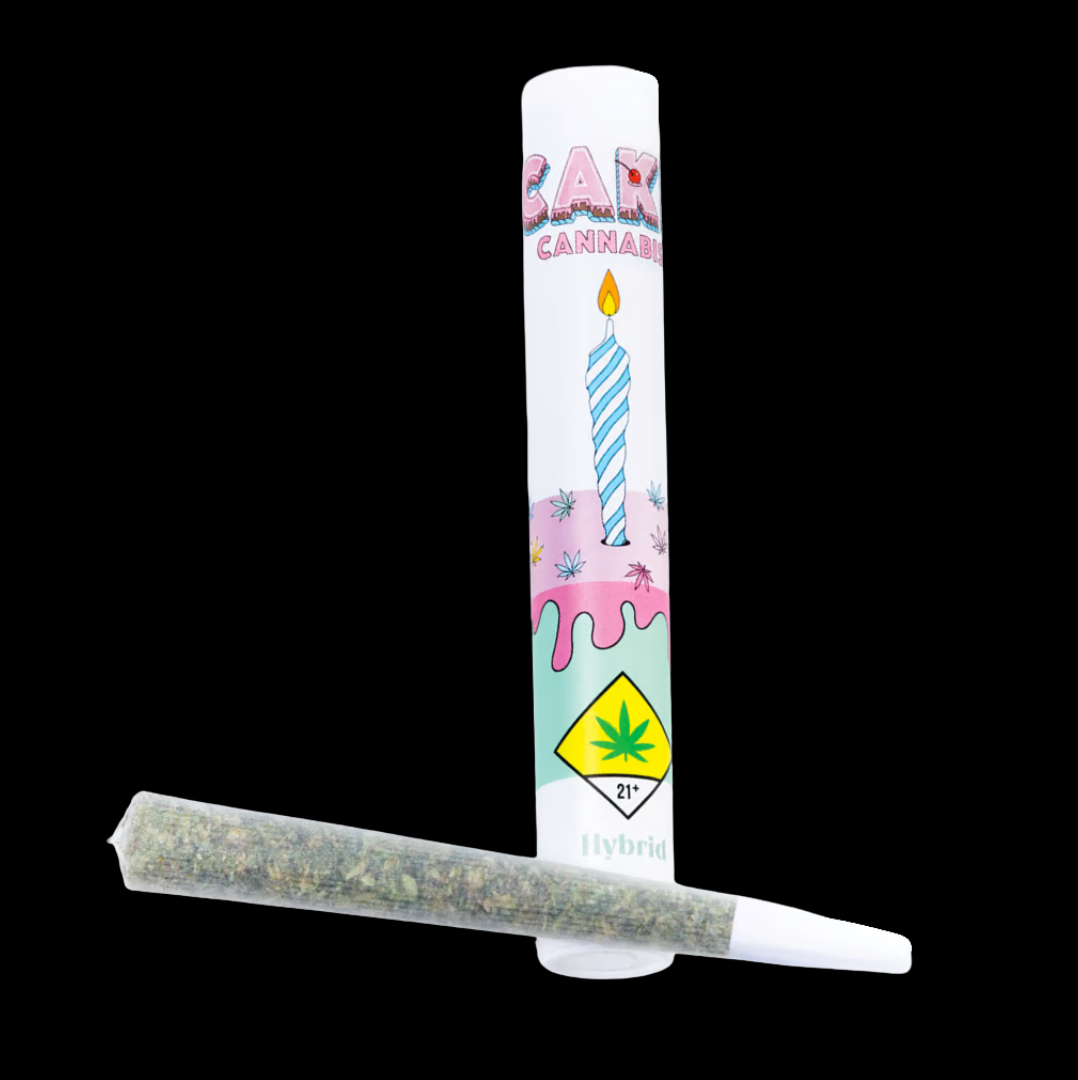 Photograph of product: Cookies And Cream Pre-roll Cake Oui'd
