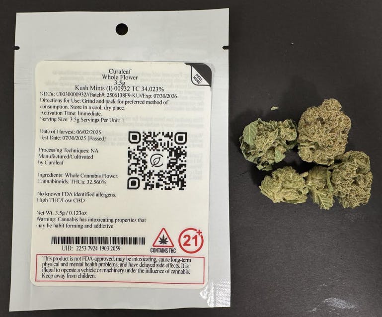 Photograph of product: Curaleaf Whole Flower 3.5g Kush Mints (I) 00932