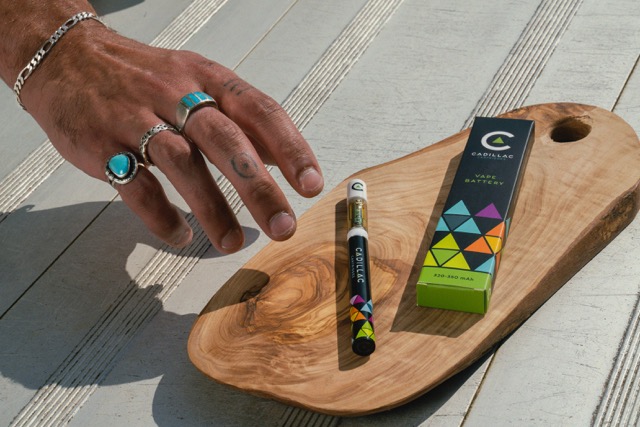 Photograph of product: Cadillac Vape Battery (W/ Charger)
