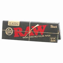 Photograph of product: Classic Black 1.25 | Rolling Papers | 50pc