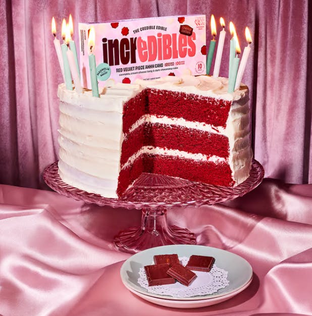 Photograph of product: RED VELVET CAKE BAR | 1:1 CBD:TH-oui | 10 PACK