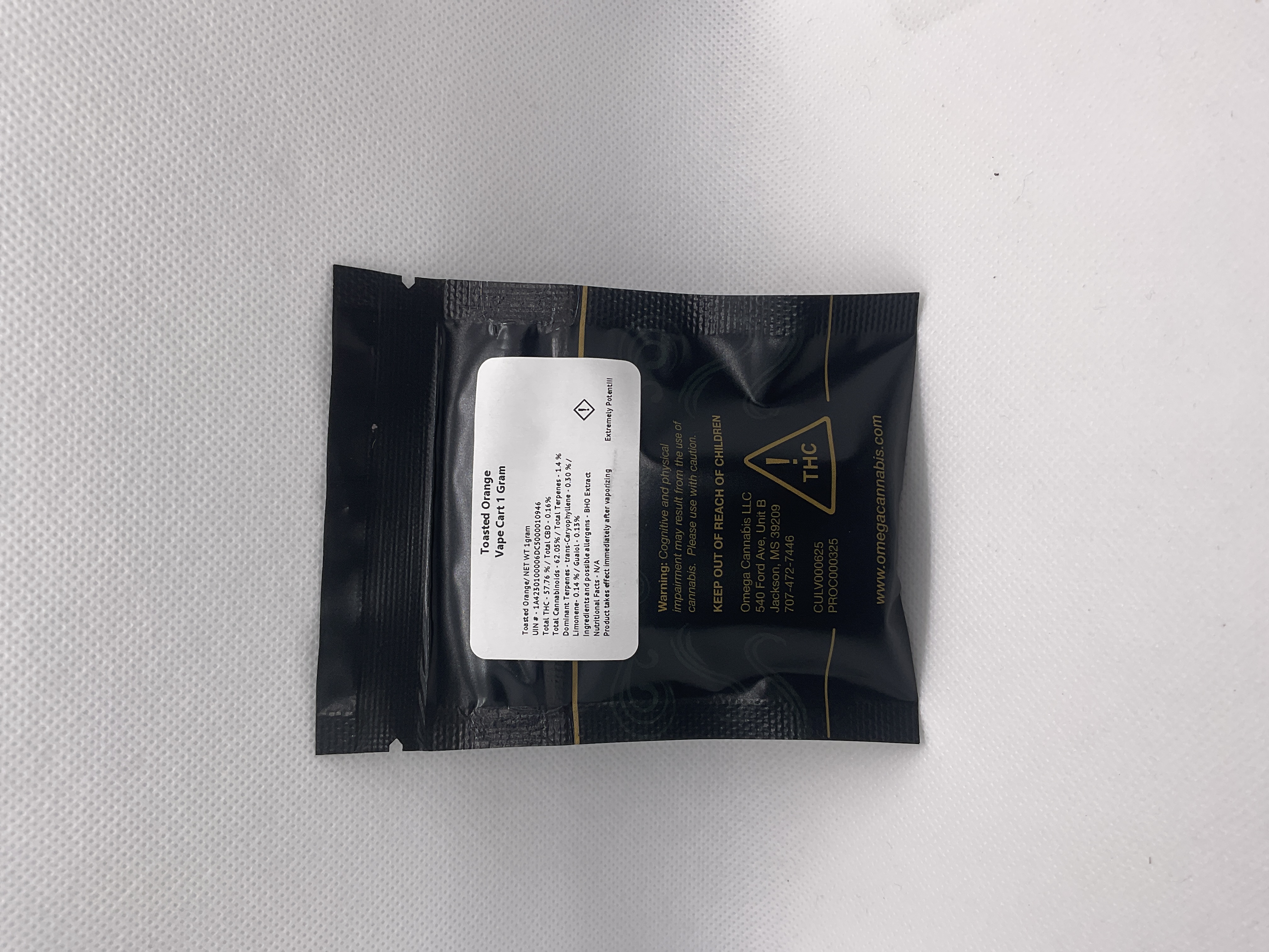 Photograph of product: Black Water | 1g | Toasted Orange | Disposable Vape