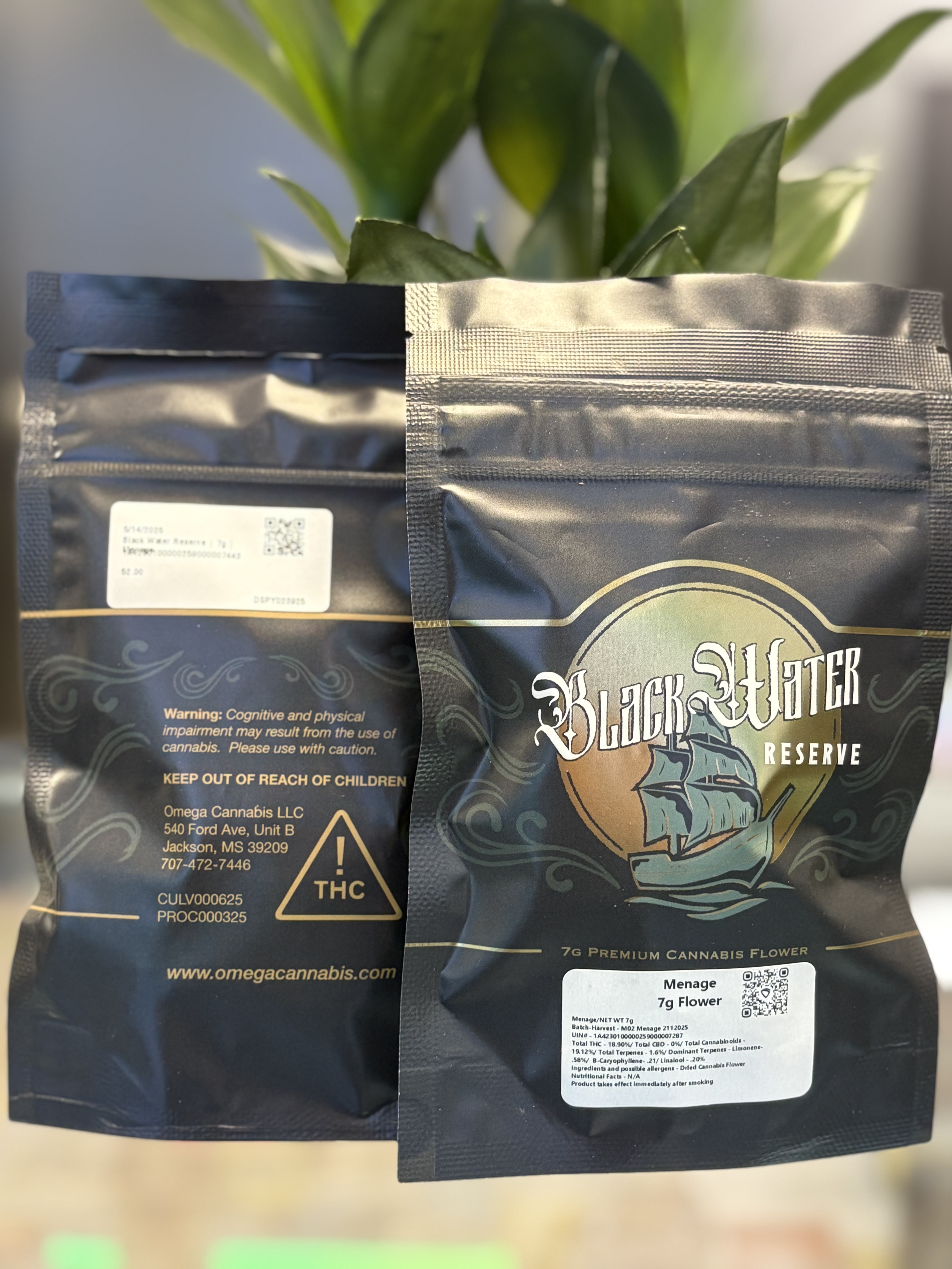 Photograph of product: Black Water Reserve | 7g | Menage