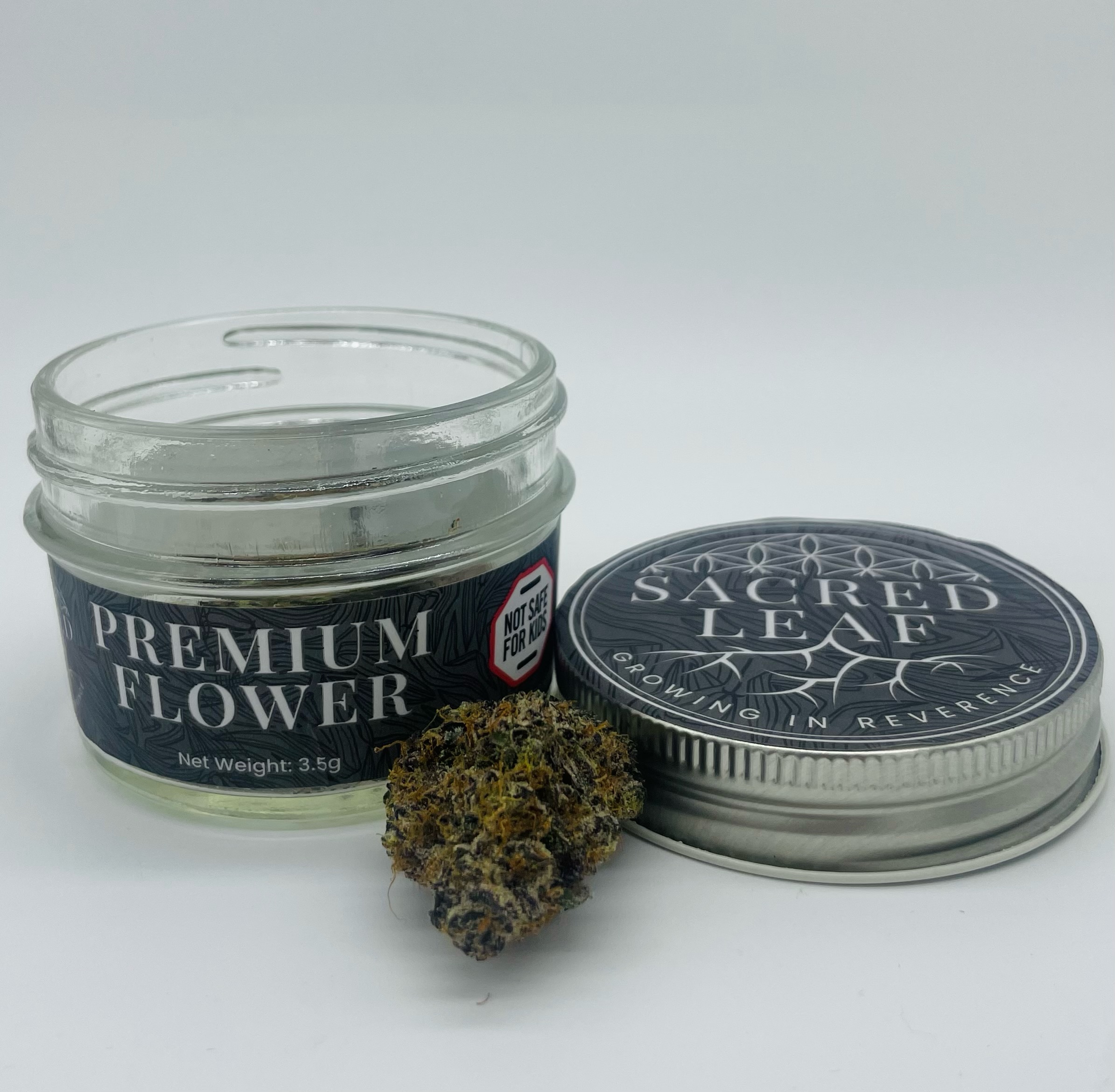 Photograph of Product: Sacred Leaf | Ghost Breath | Flower | 3.5g | 19.19% THC