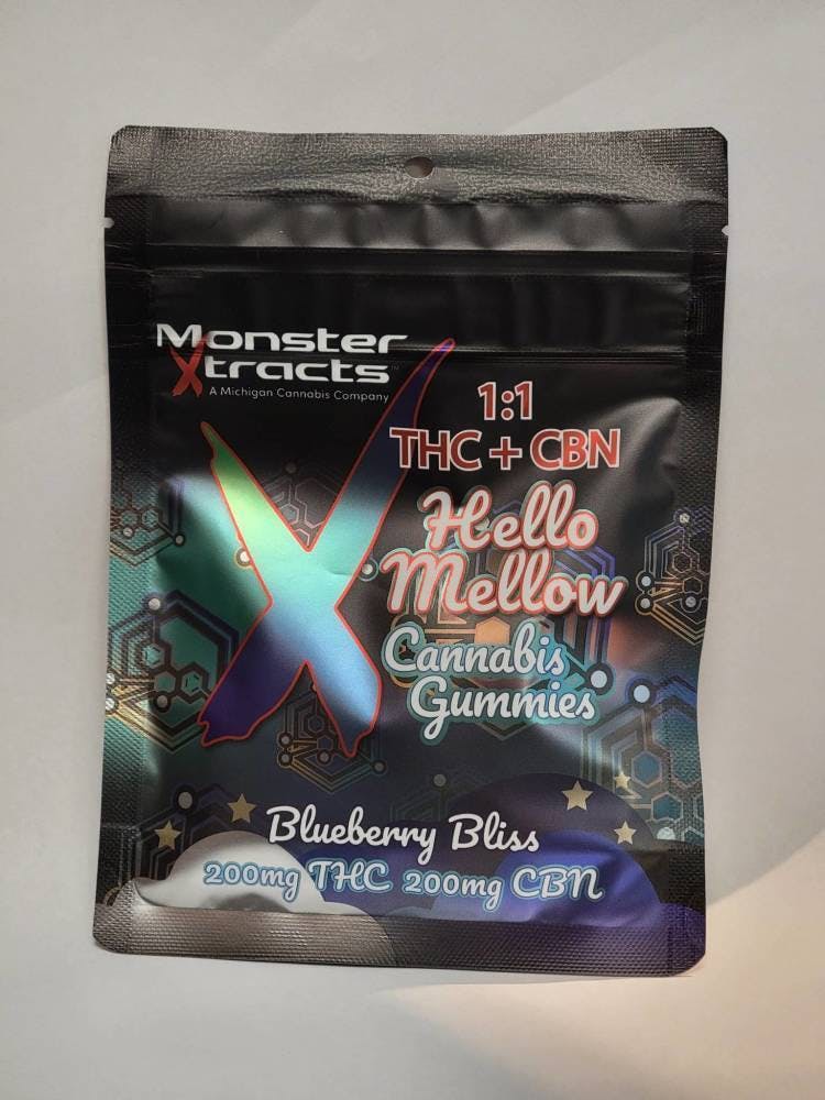Photograph of product: MonsterX | 200:200 TH-oui:CBN Gummies | Blueberry Bliss