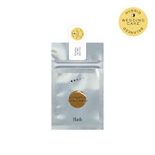Photograph of product: Hudson Oui'd au chocolat | .5g | Wedding Cake