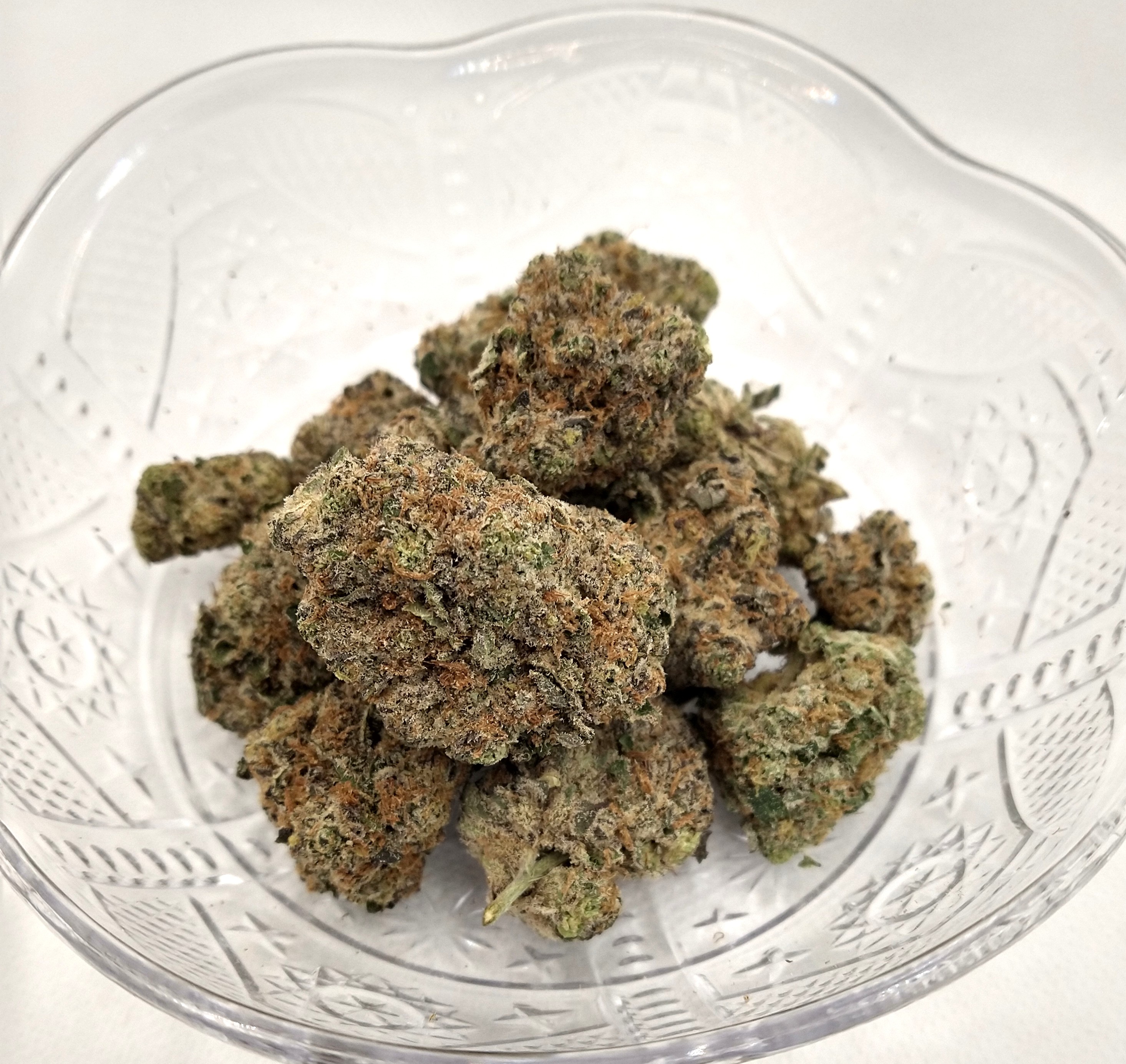 Photograph of product: Flower Of Life | Zuper Plushers | Hybrid | Bulk Flower | Platinum - 2g