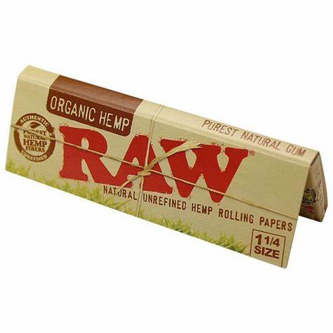 Photograph of product: Accessories | RAW Authentic Rolling Papers Hemp Organic | Size 1 1/4