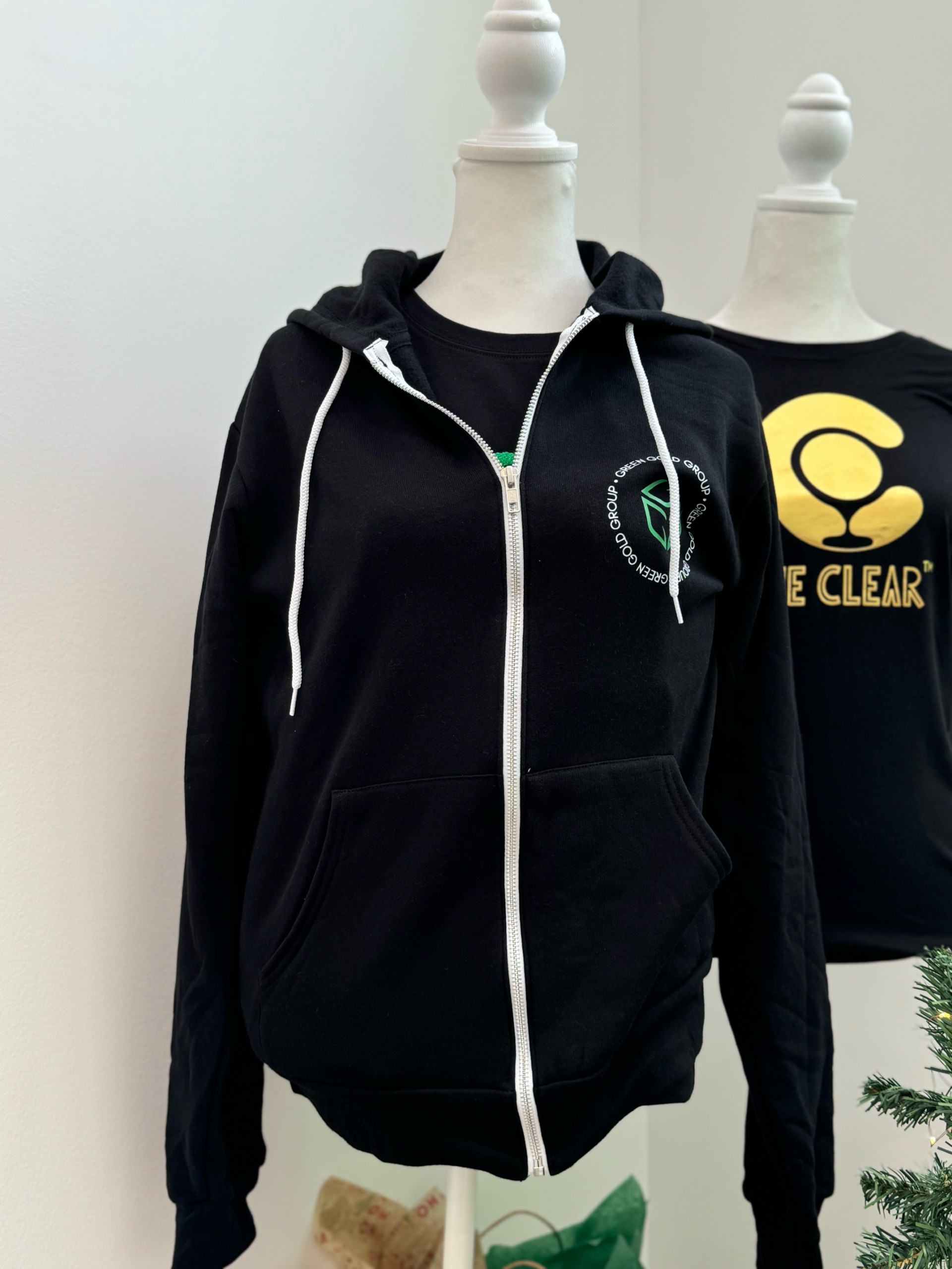 Photograph of product: Green Gold Zip-Up XXXL