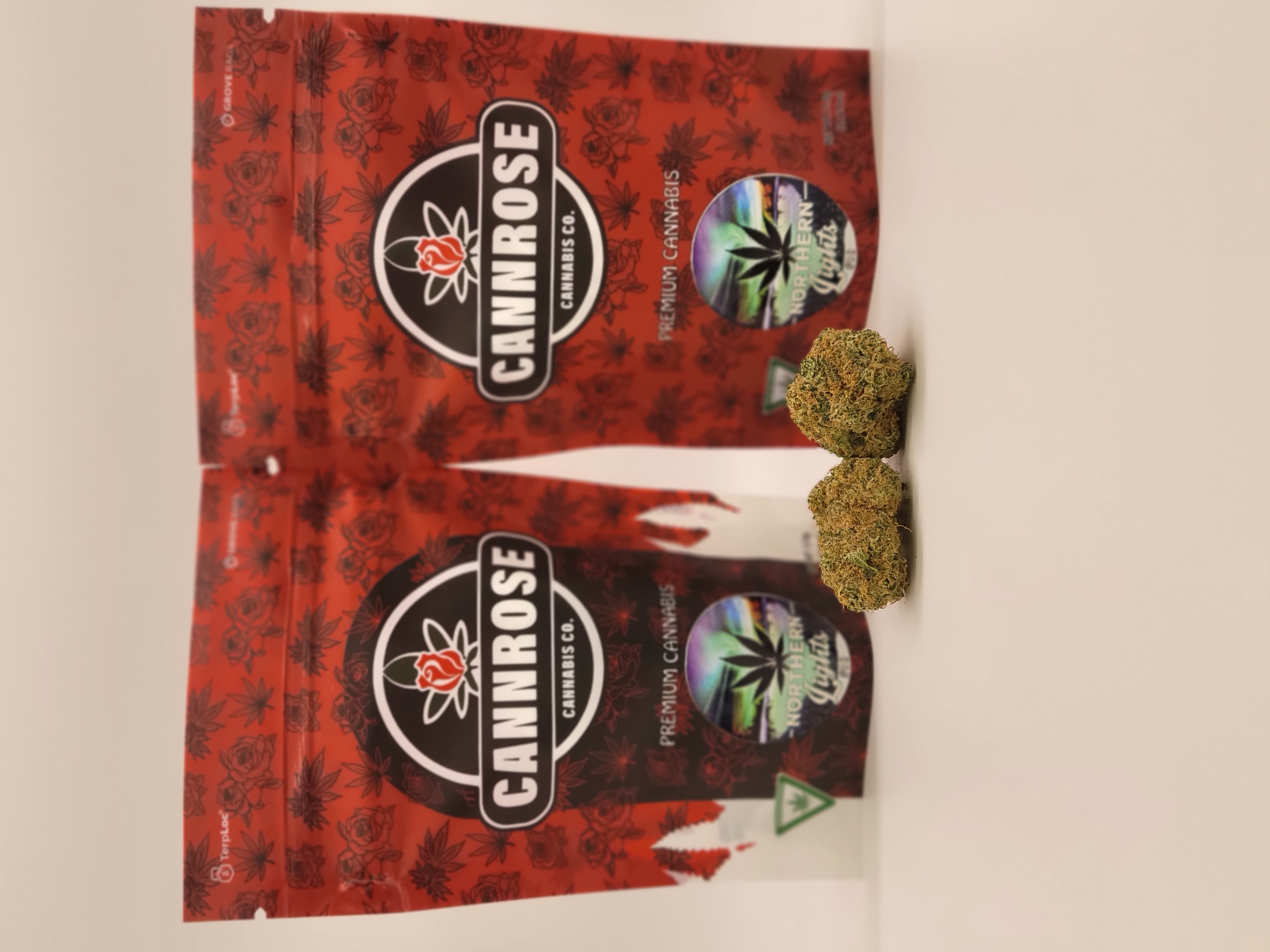 Photograph of product: 30% OFF NORTHERN LIGHTS TOP OZ