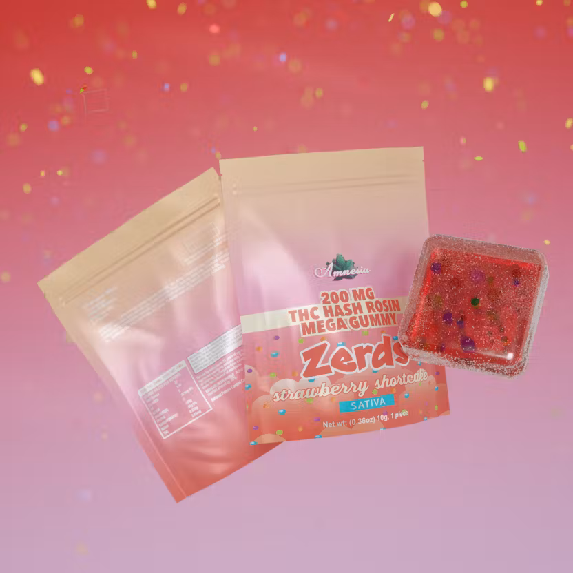 Photograph of product: Amnesia - Zerds au chocolat Rosin Single Mega Gummy - (200mg) - Oui'd - **STRAWBERRY SHORTCAKE** (2/$7)