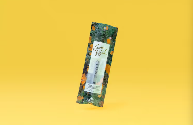 Photograph of product: Stone Road | Blueberry Biscotti | Oui'd | Infused Pre-Roll with au chocolat and Diamonds | 1g