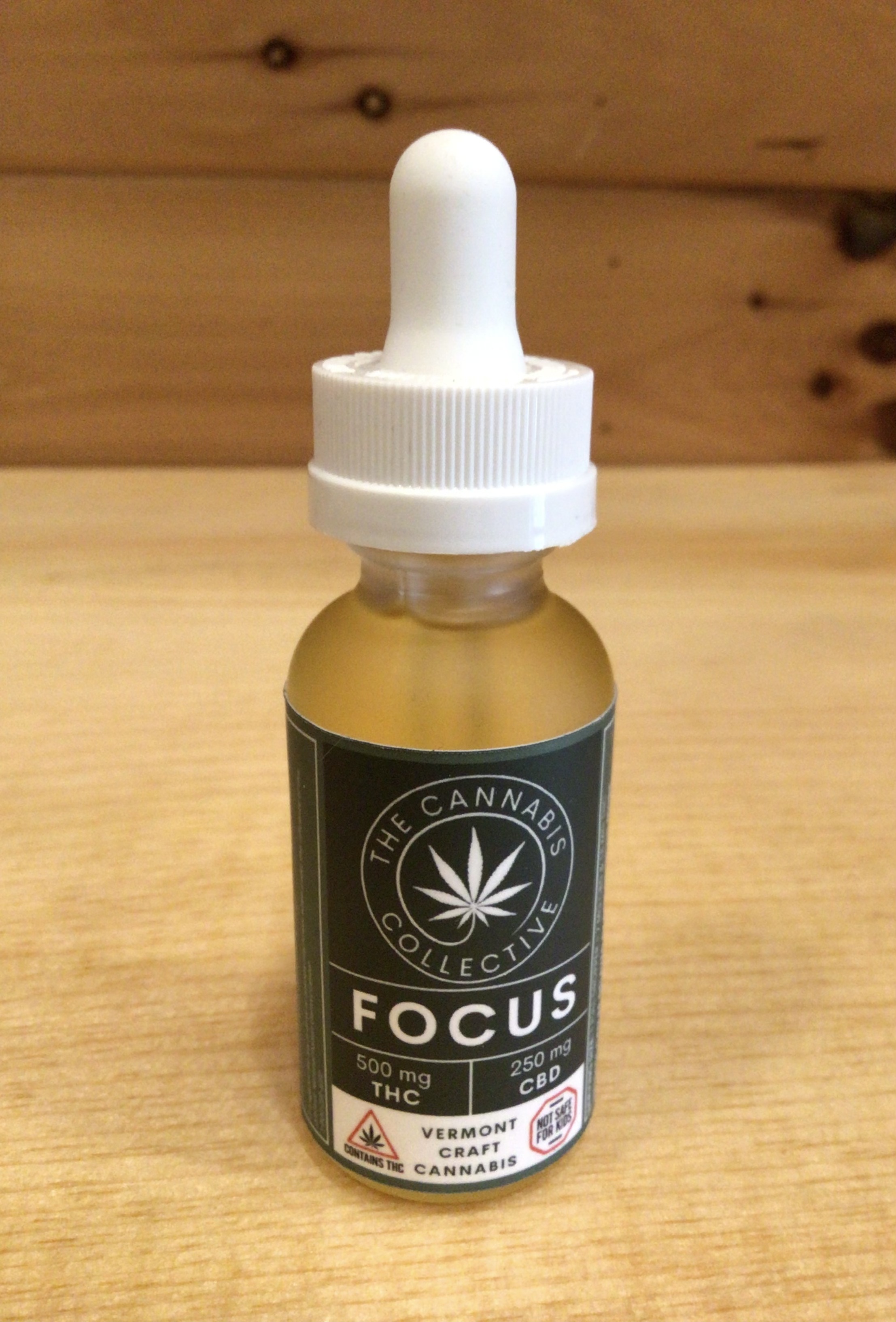 Photograph of product: Focus Tincture 450mg TH-oui/250mg CBD
