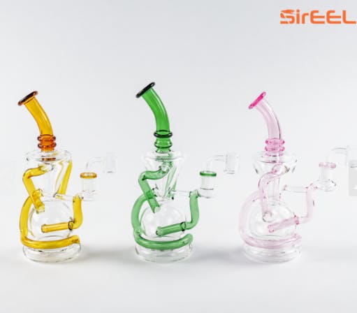 Photograph of product: 078 - 9" Vortex Recycler Oil Rig with Banger, - Retail