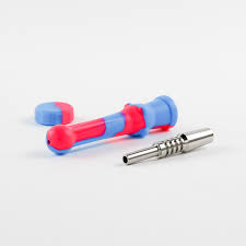 Photograph of product: Honey Straw | Silicone Dab Straw 14mm Tip w/ Cap | LuvBuds