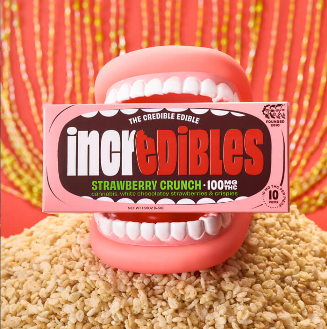 Photograph of product: Incredibles - Strawberry Crunch Bar