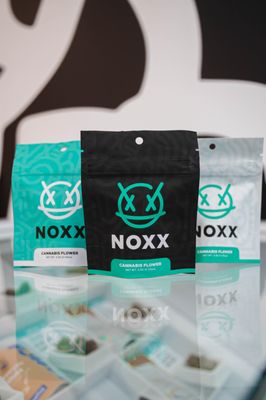 Photograph of product: NOXX Premium House-Packed Shake - Golden Pineapple - 7g