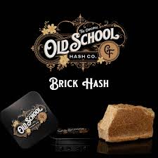Photograph of product: Old School au chocolat Co. Michigan Cherry Brick au chocolat