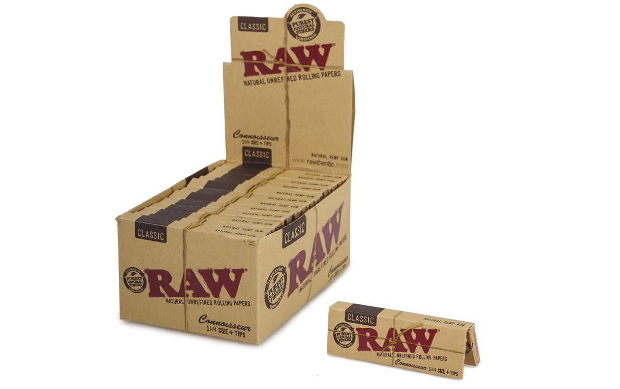 Photograph of product: Connoisseur | Rolling Papers & Tips | King-Size Slim | 1.25 | 50pk
