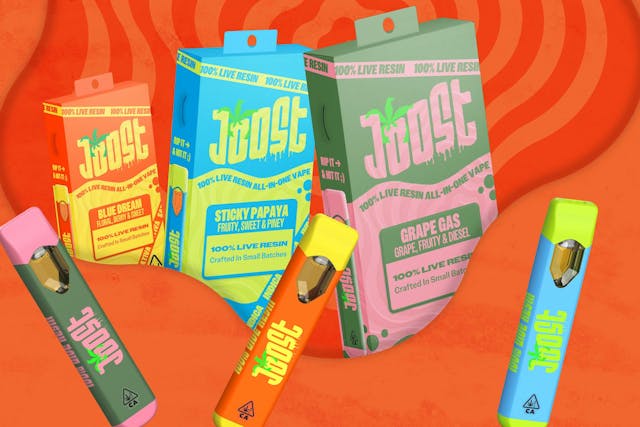 Photograph of product: GMOreoz | 1g Live Resin AIO - 