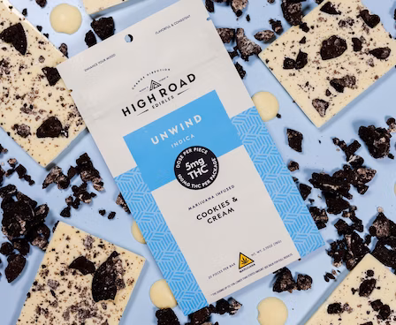 Photograph of product: Unwind White Chocolate - Cookies & Cream