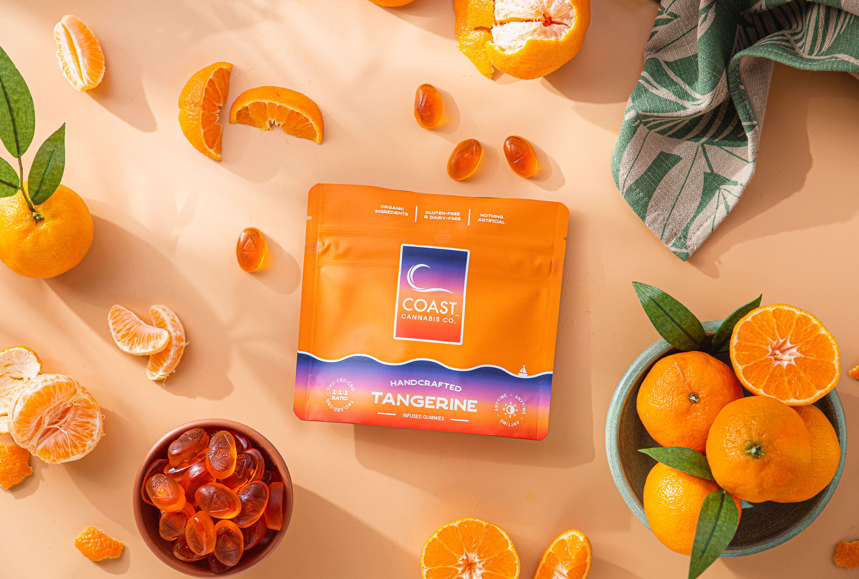 Photograph of product: Coast | Tangerine Gummies | 100mg TH-oui 100mg CBD 100mg CBG