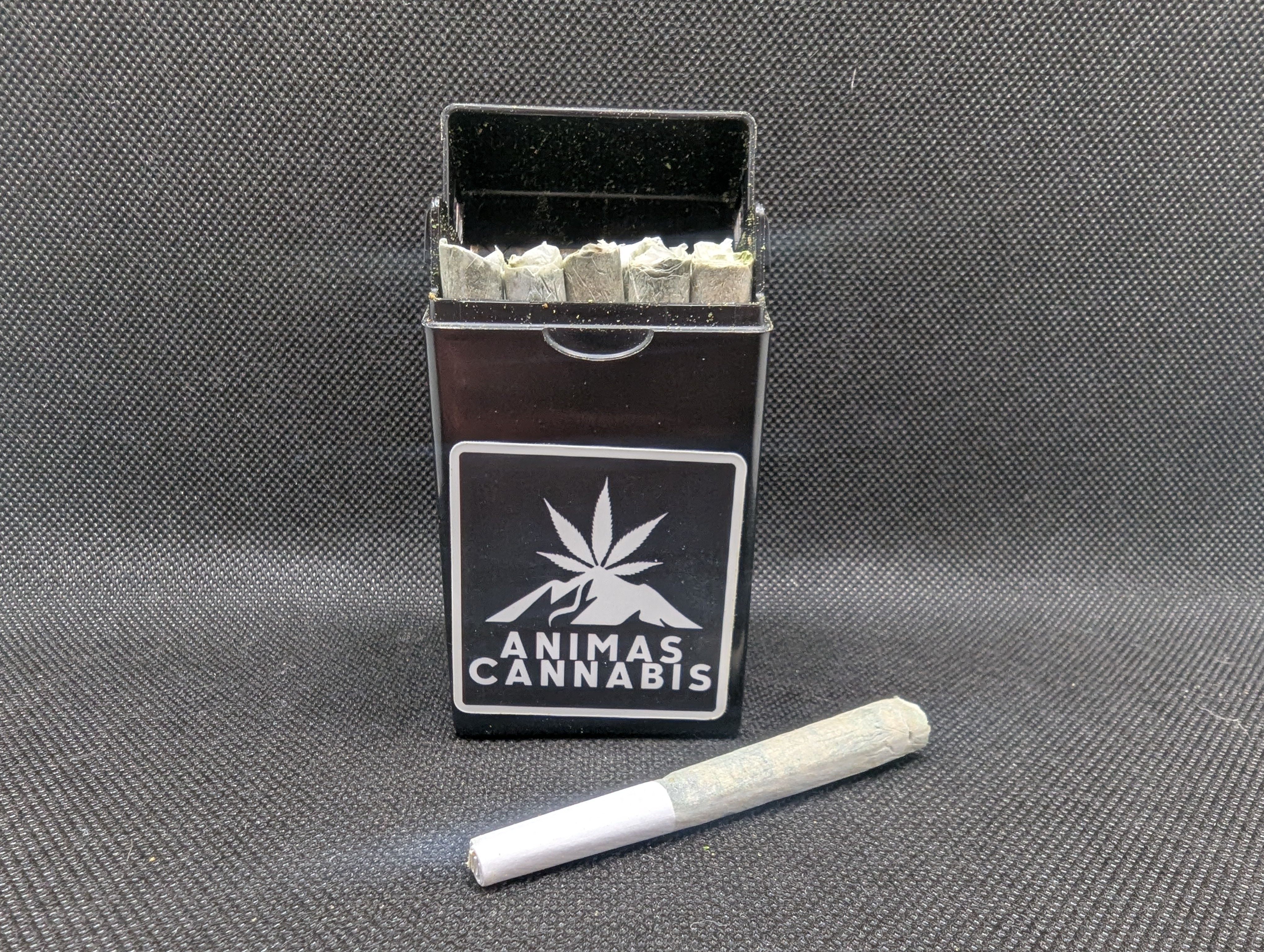 Photograph of product: 10 Pack .5g PreRolls Animas Oui'd Zookies