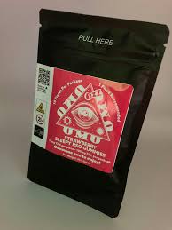 Photograph of product: OMO |  Sleepy Strawberry | RSO Gummies 100MG