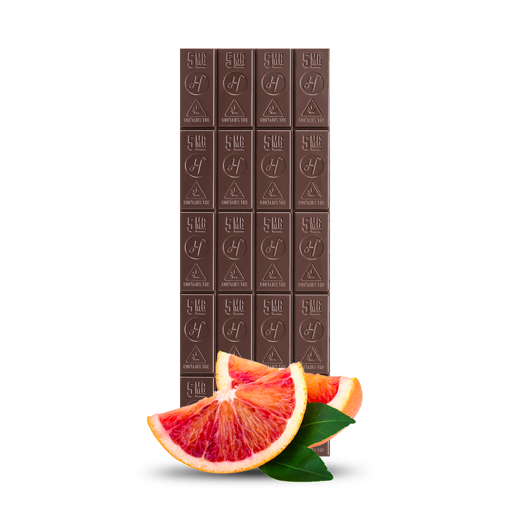 Photograph of product: 1000mg Oui'd Dark Chocolate Blood Orange Bar