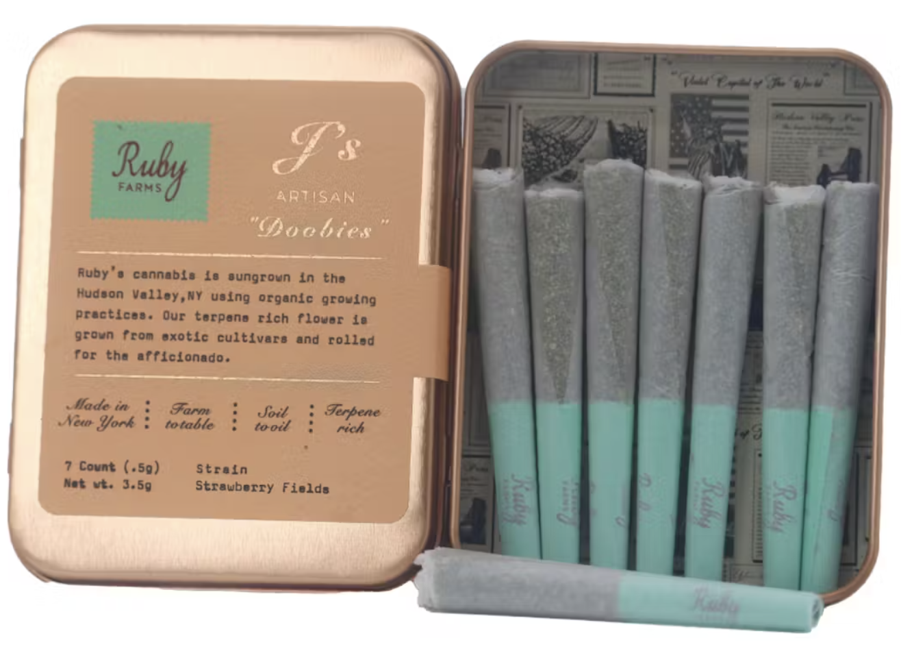 Photograph of product: Strawberry Fields - 7pck 3.5g Pre-rolls
