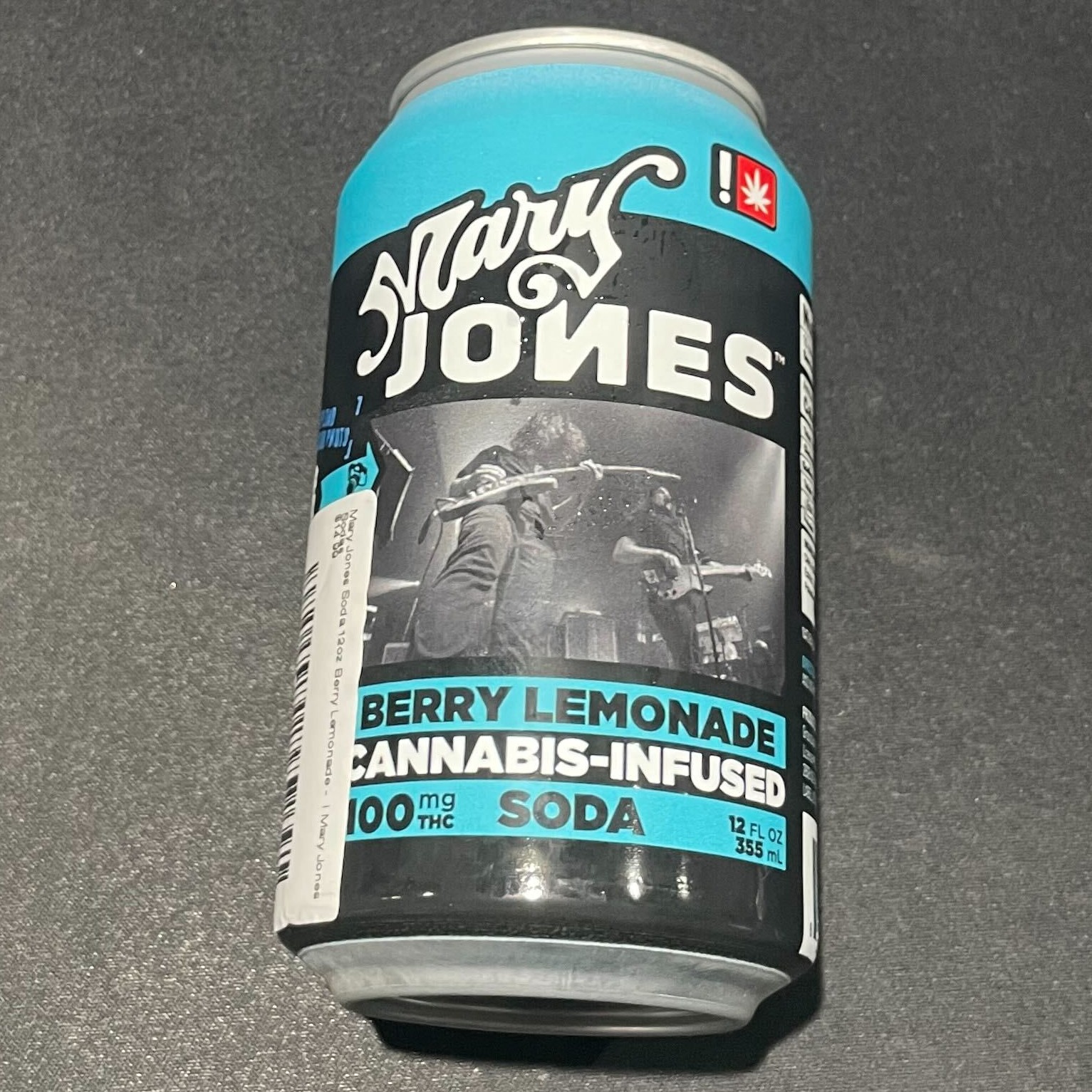 Photograph of product: Mary Jones Soda 12oz Berry Lemonade