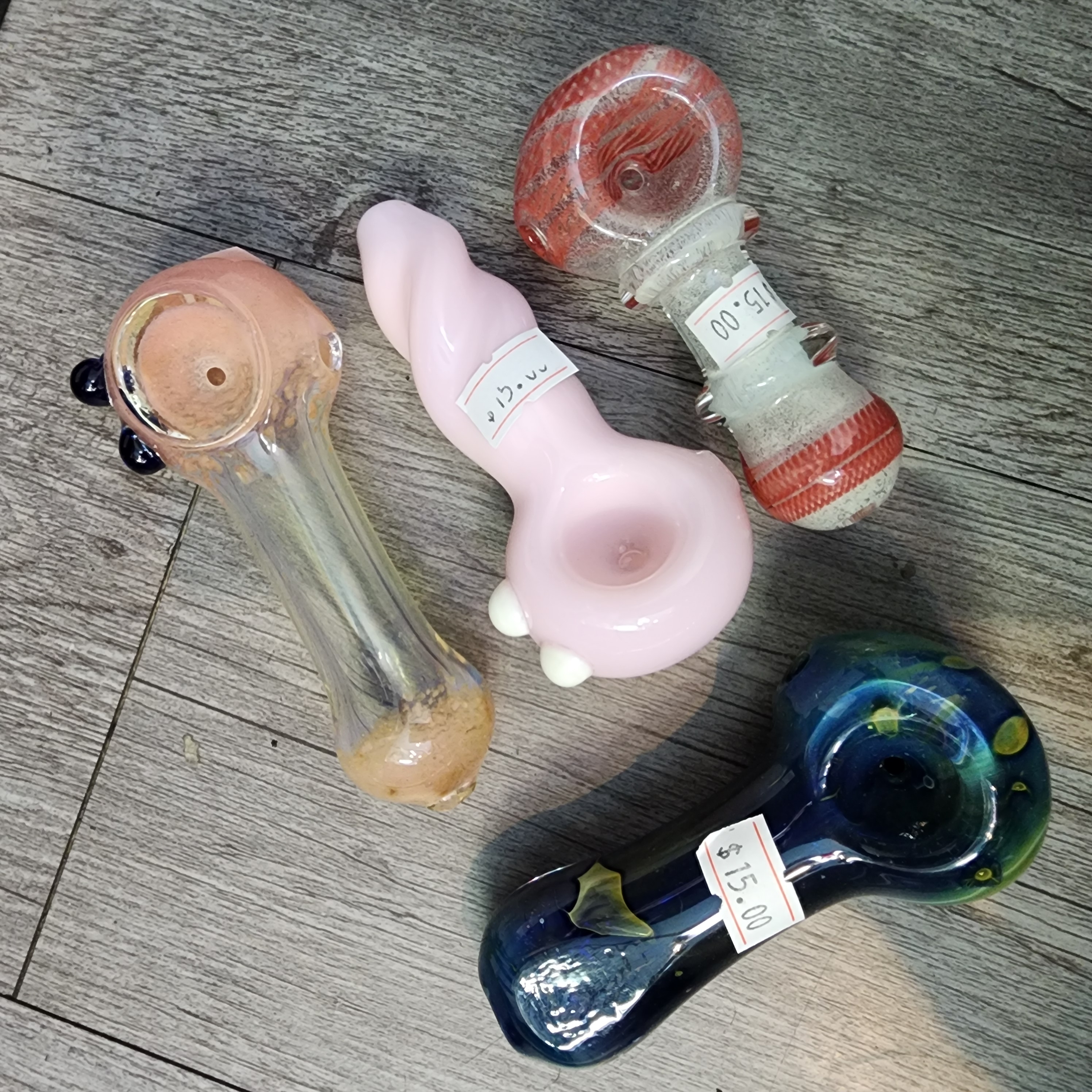 Photograph of product: $15 Glass Pipe