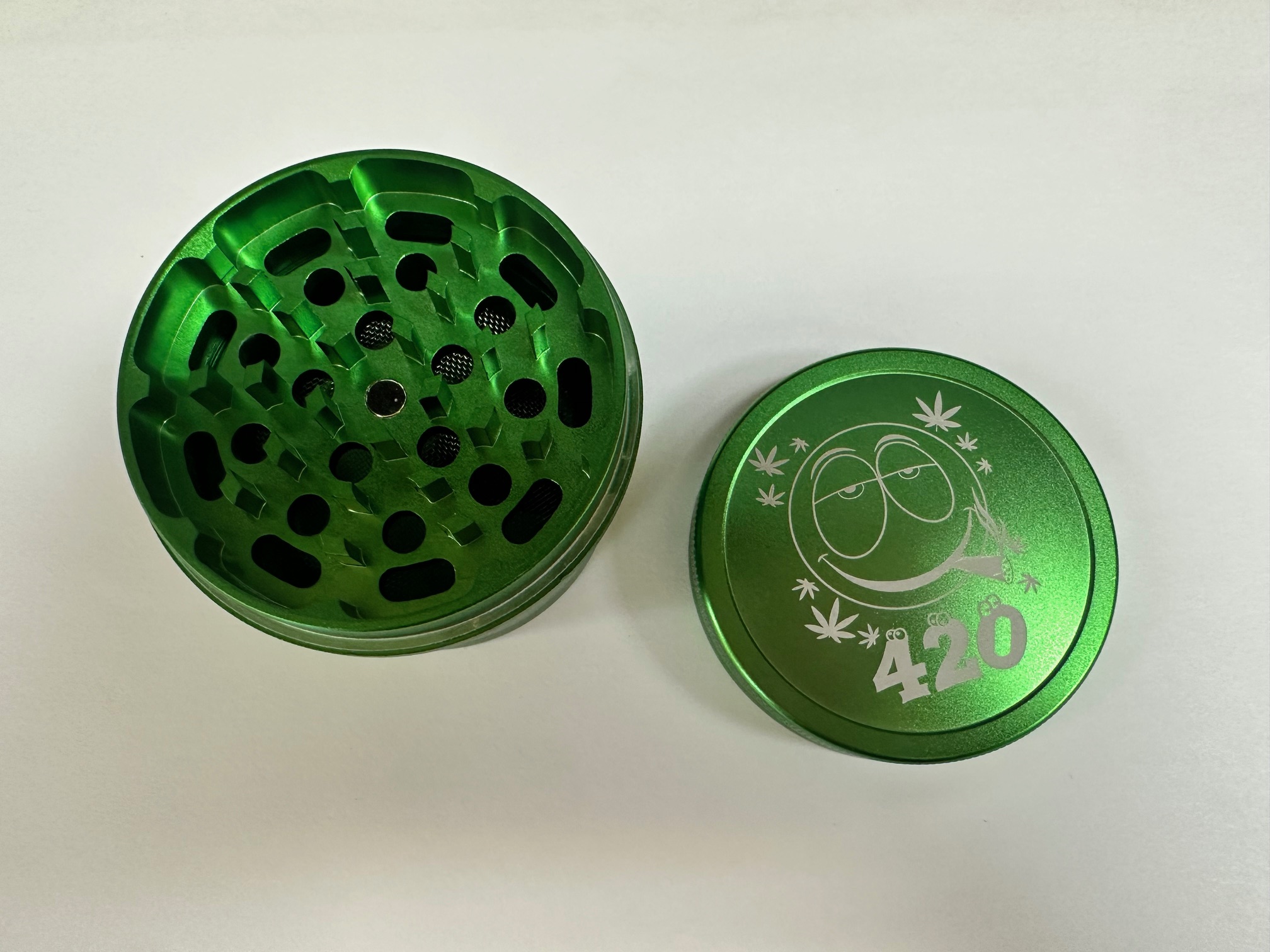 Photograph of product: Grinder - 62mm - 420 Theme