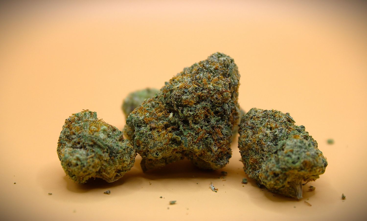 Photograph of product: LOCAL LEAF - BLUE BALLZ 3.5 GRAMS