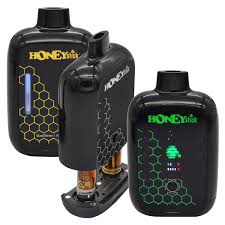 Photograph of product: HoneyStick DUO Variable Voltage Plus Dual Cartridge Concealer 510 Vape Battery