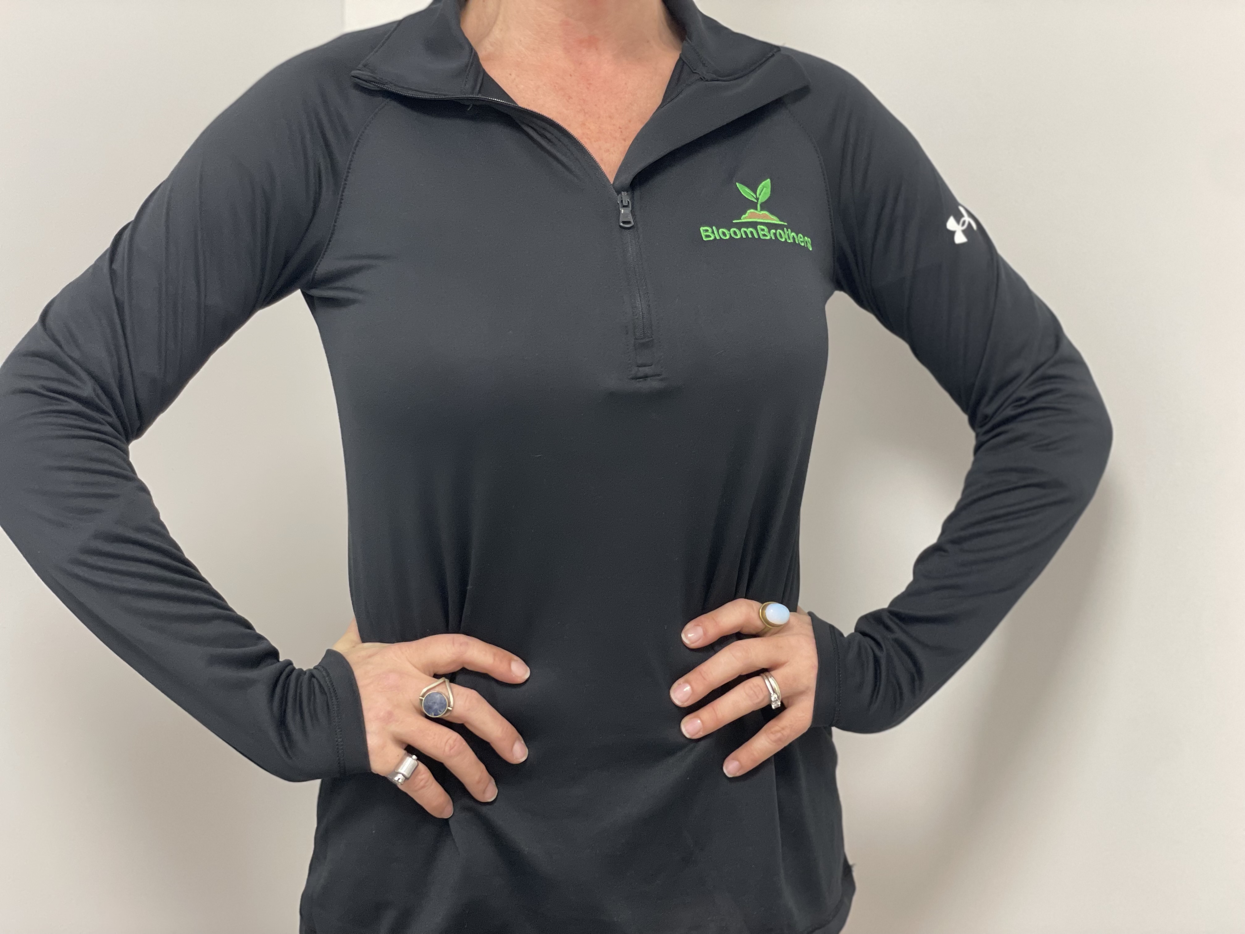 Photograph of product: Bloom Brothers Women's Quarter Zip - XXL