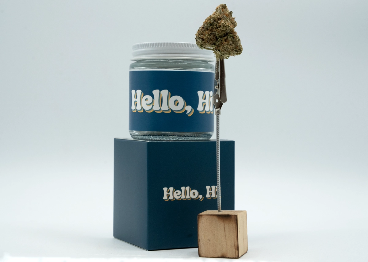 Photograph of product: Hello, Hi - Kush Cake - 3.5g